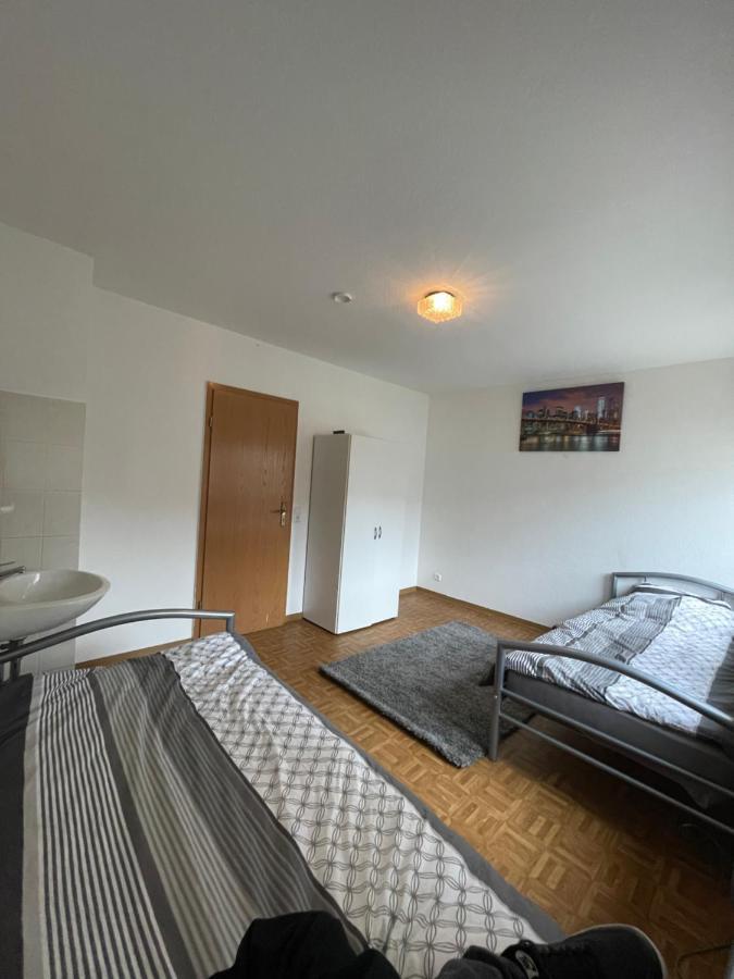 1 Zimmer Fuer 2 Personen Bruchsal Luaran gambar